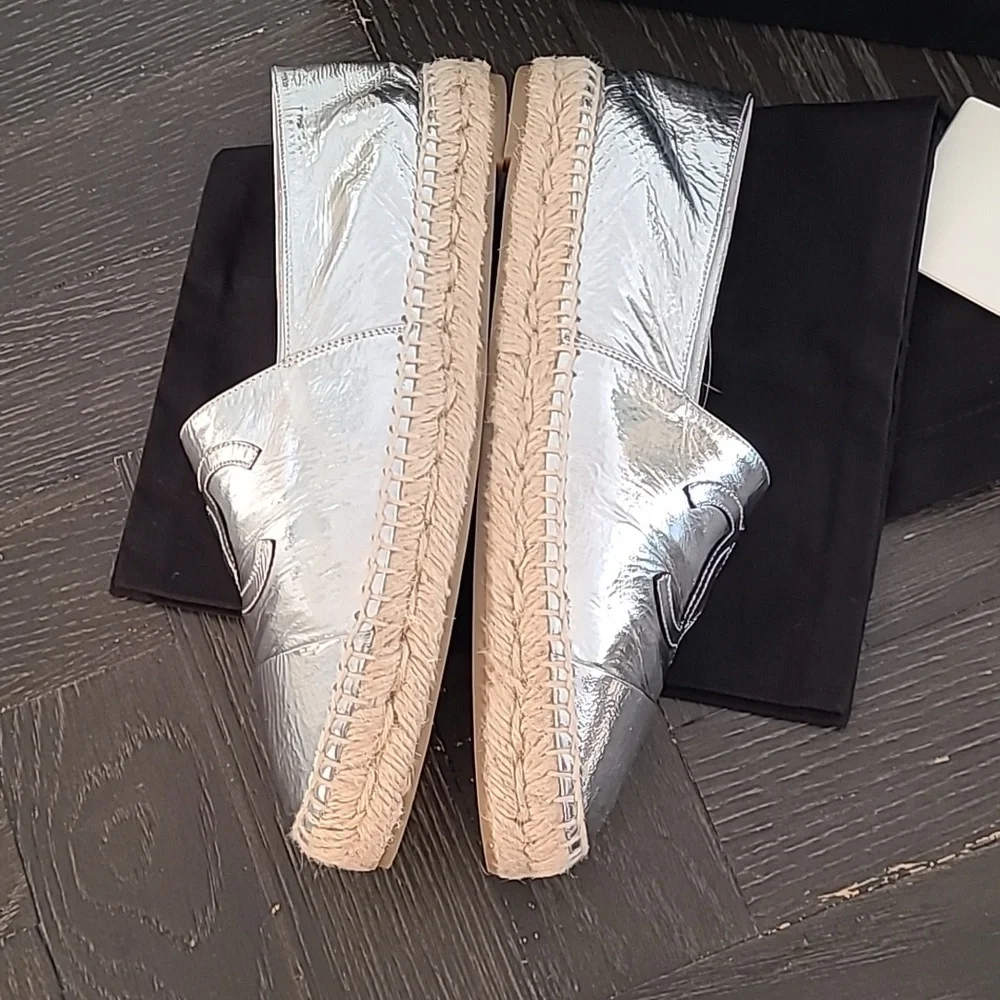Chanel 19C Silver Laminated Leather CC Logo Double Sole Espadrille